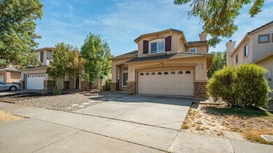 2305 Edmund Ct in Fairfield, CA - Building Photo - Building Photo