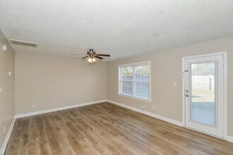 1424 Beaconcrest Cir in Murfreesboro, TN - Foto de edificio - Building Photo