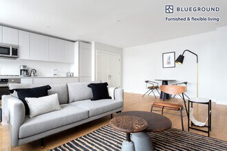 123 Highland Ave-Unit -FL4-ID337 in Somerville, MA - Building Photo - Building Photo