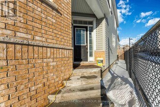 168 Flowing Creek Cir in Ottawa, ON - Building Photo - Building Photo