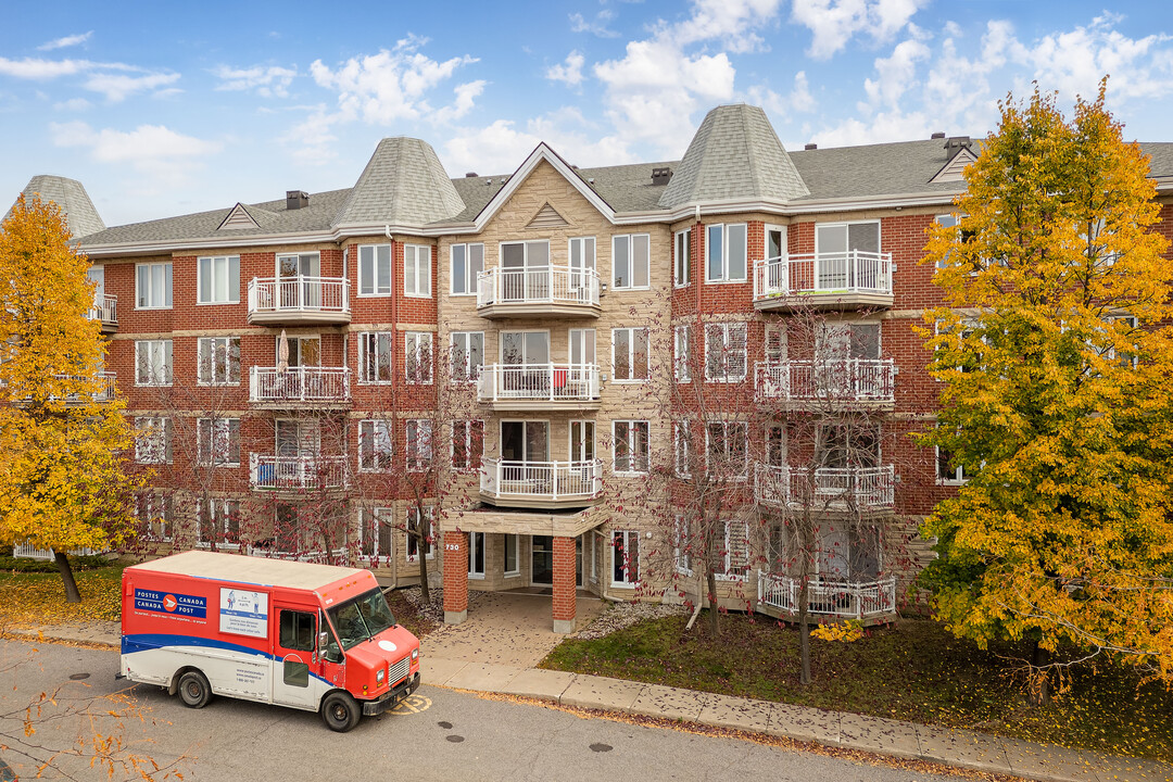 730 32E Av in Montréal, QC - Building Photo