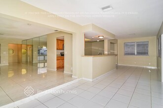 2121 N 52nd Ave in Hollywood, FL - Building Photo - Building Photo