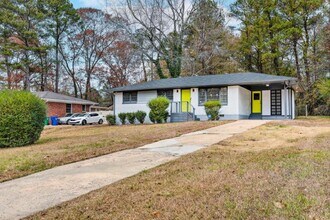 4108 Lindsey Dr in Decatur, GA - Building Photo - Building Photo