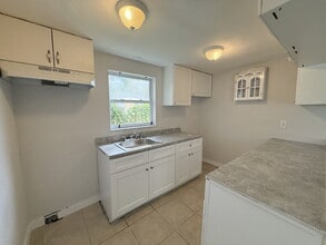 6651 River Rd in New Port Richey, FL - Building Photo - Building Photo