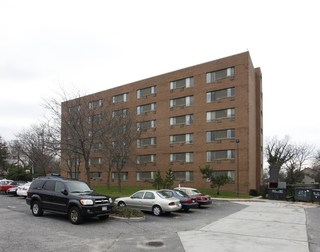 Baytowne Village in Bay Shore, NY - Foto de edificio - Building Photo
