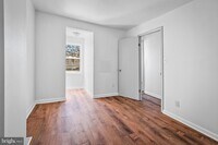 1109 Sterrett St photo'