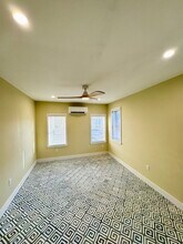 136 E King St, Unit 2 in Lancaster, PA - Building Photo - Building Photo