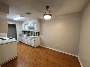 717 Bluebonnet Dr in Keller, TX - Building Photo - Building Photo