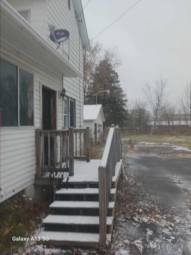 2468 US-11 in Mooers, NY - Foto de edificio - Building Photo