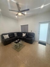 571 E 45th St in Hialeah, FL - Building Photo - Building Photo