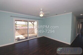 12582 Caminito De La Gallarda in San Diego, CA - Building Photo - Building Photo
