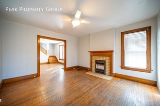 828 Dennison Ave in Columbus, OH - Building Photo - Building Photo