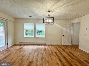 1380 Sand Hill Rd in Hummelstown, PA - Building Photo - Building Photo
