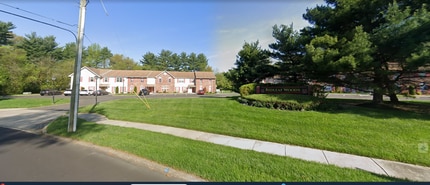 108 Crider Ave, Unit 108 in Moorestown, NJ - Building Photo - Building Photo