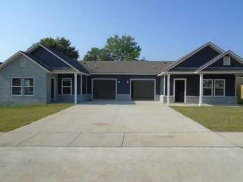 817 Vly Oaks Ln in Centerton, AR - Foto de edificio