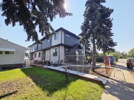 10627-10149 149 St in Edmonton, AB - Building Photo