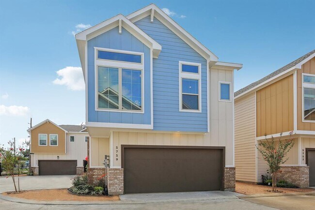 property at 5749 Spring Stuebner Rd
