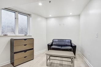 Charter House in Ann Arbor, MI - Foto de edificio - Building Photo