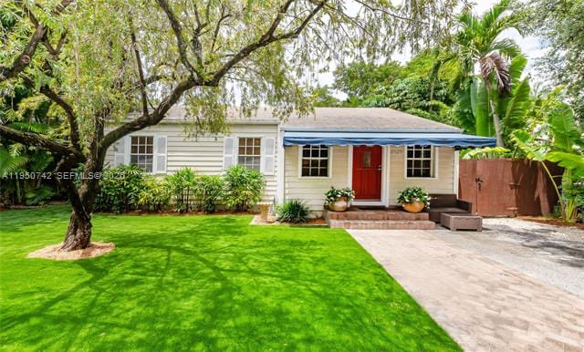 property at 2920 SW 30th Ct