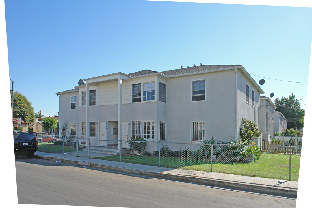 8750 Guthrie Ave in Los Angeles, CA - Foto de edificio