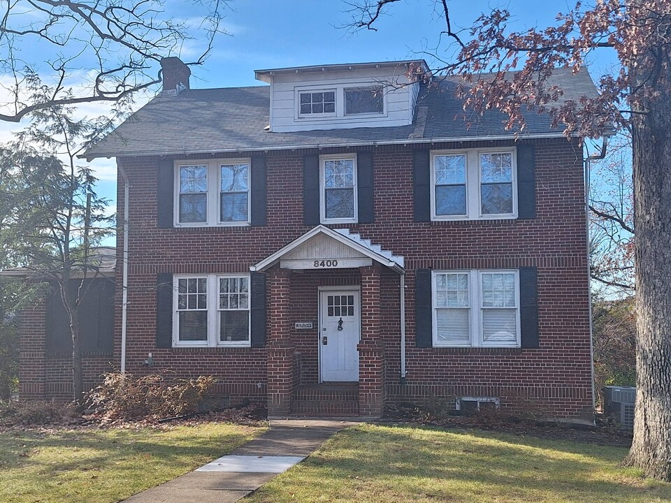 8400 48th Ave in College Park, MD - Foto de edificio