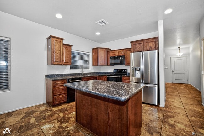 2523 S 41st Ave in Yuma, AZ - Building Photo - Building Photo