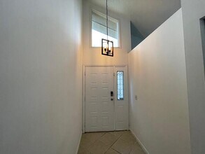 121 Maplecrest Cir in Jupiter, FL - Building Photo - Building Photo
