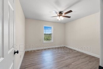222 Brandon Cole Ct in Jackson, MO - Building Photo - Building Photo