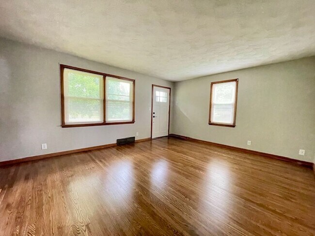 1209-1211 Mifflin Ave in Ashland, OH - Building Photo - Building Photo