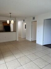 1522 Lake Crystal Dr in Royal Palm Beach, FL - Building Photo - Building Photo