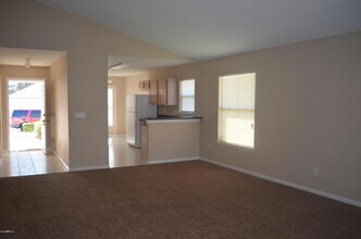 4304 Hanging Moss Dr in Orange Park, FL - Building Photo - Building Photo