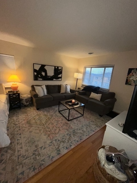 810 Ellison Ave, Unit 4 in Cincinnati, OH - Foto de edificio - Building Photo