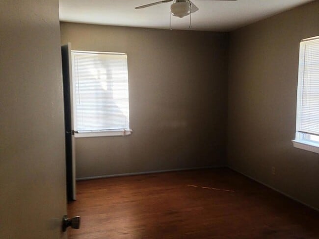 5342 Leeland St, Unit 2 in Houston, TX - Building Photo - Building Photo