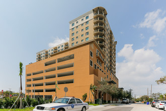 Keystone in Miami, FL - Building Photo - Building Photo