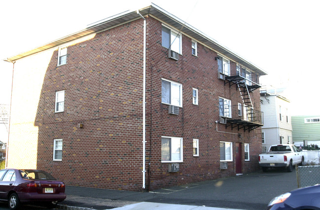 120 William St in Belleville, NJ - Building Photo - Building Photo