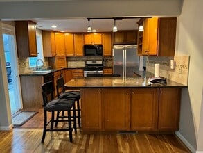 6 Fox Hill Rd in Ashland, MA - Building Photo - Building Photo