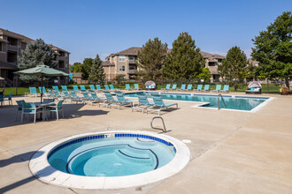 Fox Ridge in Longmont, CO - Foto de edificio - Building Photo