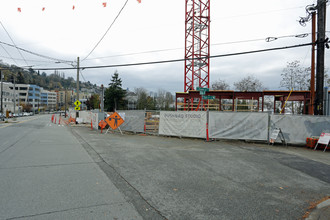 East Howe Steps in Seattle, WA - Building Photo - Building Photo