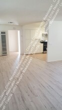 320 E Meda Ave-Unit -D in Glendora, CA - Building Photo - Building Photo