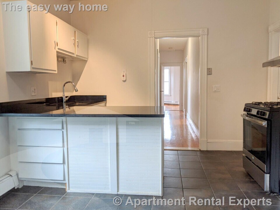 392 Washington St in Somerville, MA - Building Photo