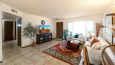 12414 W Nugget Ct in Sun City West, AZ - Building Photo - Building Photo