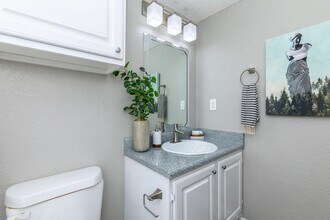 8900 N Interstate Hwy 35, Unit 2154 in Austin, TX - Foto de edificio - Building Photo