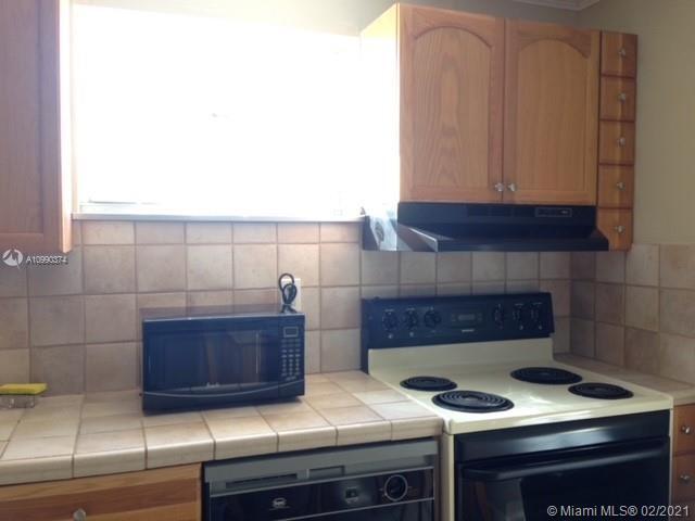 1150 Collins Ave-Unit -201 in Miami Beach, FL - Building Photo - Building Photo