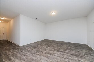 162 Hidden Lk Lp in Haines City, FL - Building Photo - Building Photo