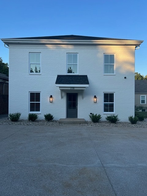 property at 238 Chenoweth Ln