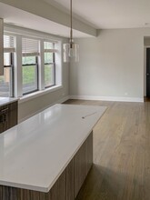 2620 N Rockwell St, Unit 2R in Chicago, IL - Building Photo - Building Photo