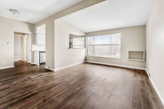 24571 Kelly Rd in Eastpointe, MI - Building Photo - Building Photo