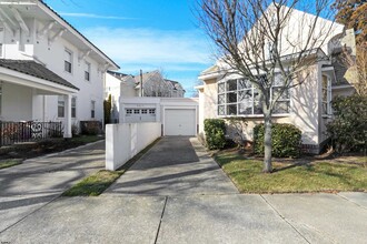 7401 Ventnor Ave in Margate City, NJ - Building Photo - Building Photo