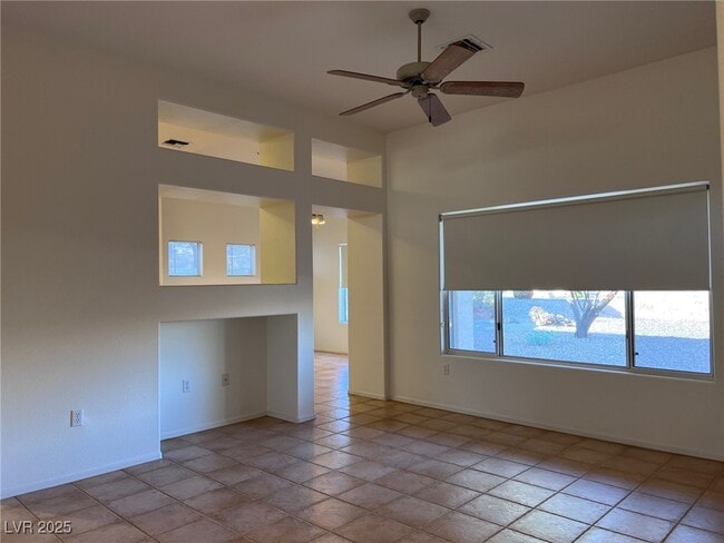 10724 Heritage Hills Dr in Las Vegas, NV - Building Photo - Building Photo