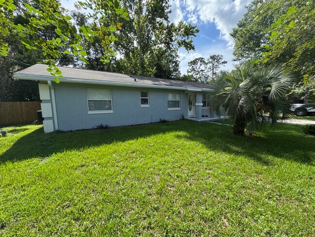 2624 NE 2nd Ave in Ocala, FL - Building Photo - Building Photo